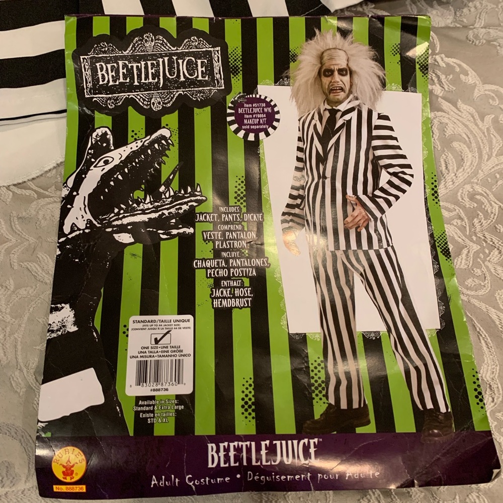 Beetlejuice men’s costume